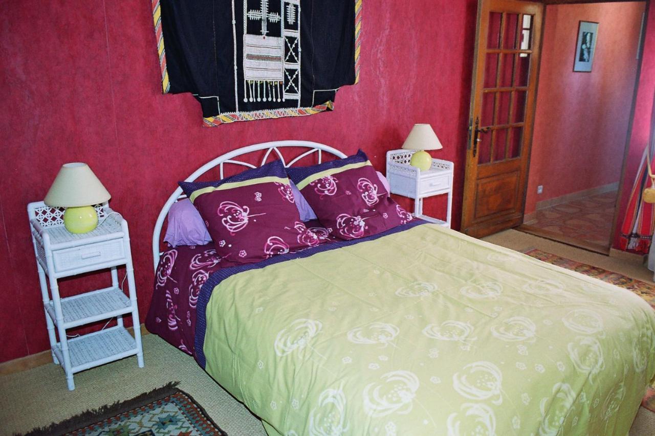 Le Four Au Bois Bed & Breakfast Futeau Екстериор снимка